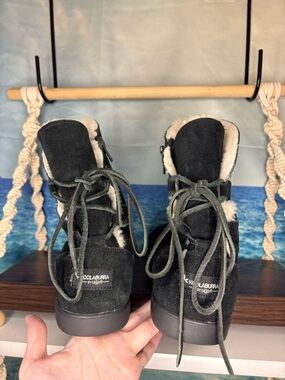 Koolaburra UGG Shazi Short Lace-Up Boots